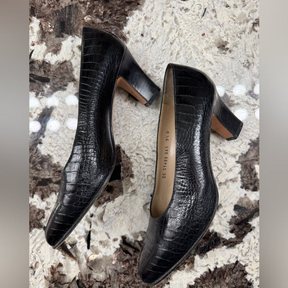 Salvatore Ferragamo black heels - 9.5